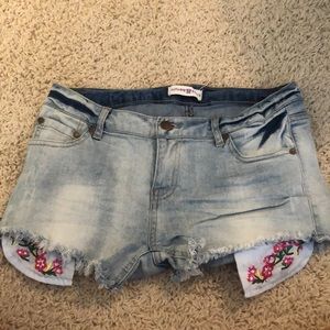 Altar’d State Jean Shorts with embroidered pockets